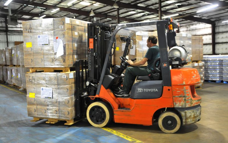 Xe nâng điện phù hợp cho ứng dụng thân thiện với môi trường