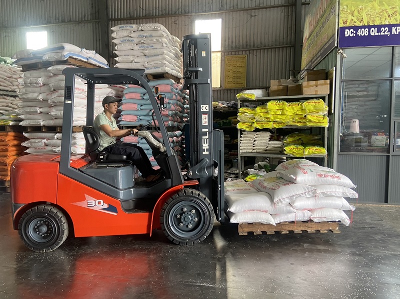 Ứng dụng xe nâng trong ngành lúa gạo